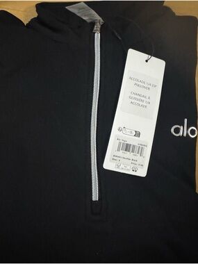 ALO Yoga Black 1/4 Zip Pullover with Silver Zipper
